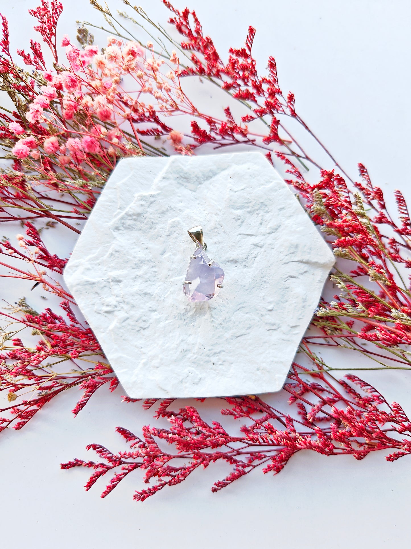 Lavendelmondquarz Anhänger