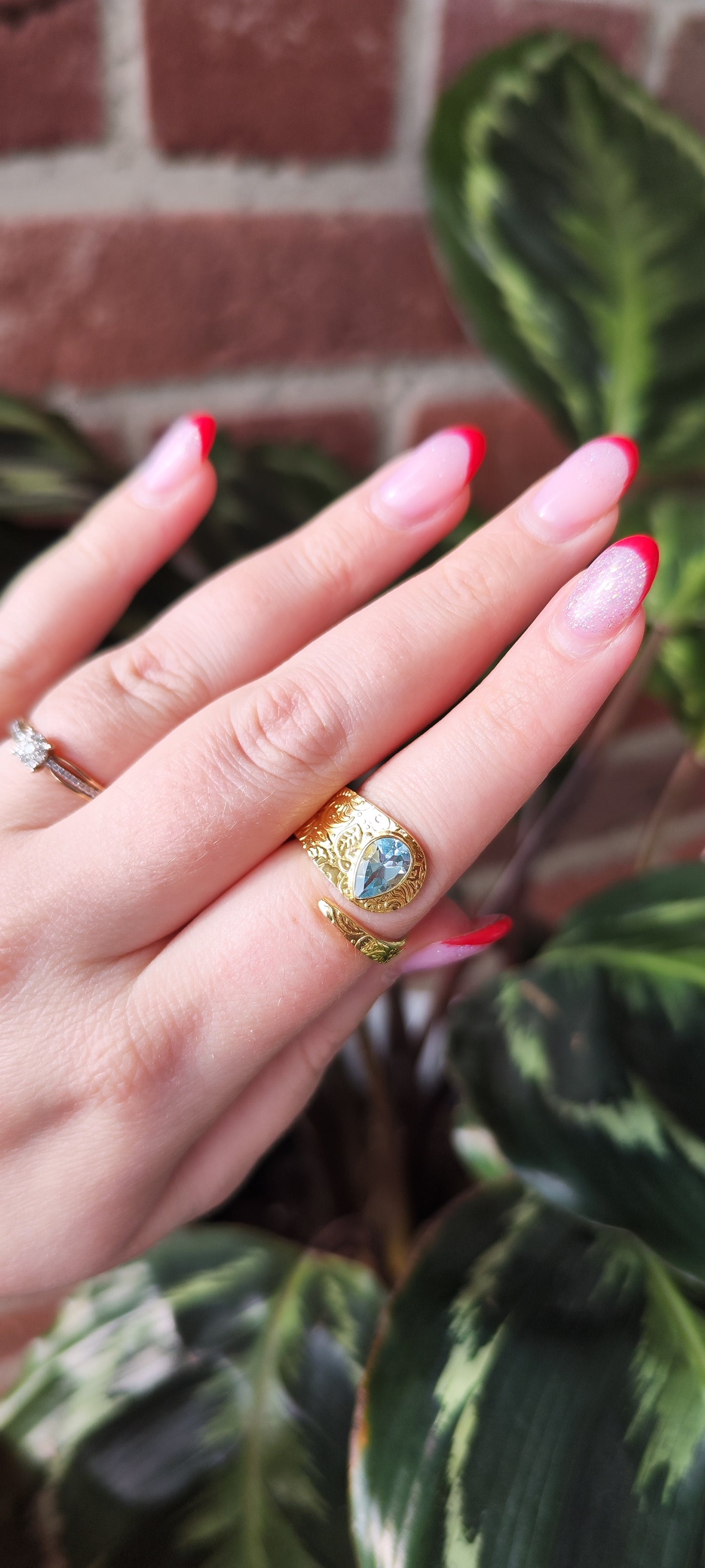 Statement Blue Sky Topas Ring