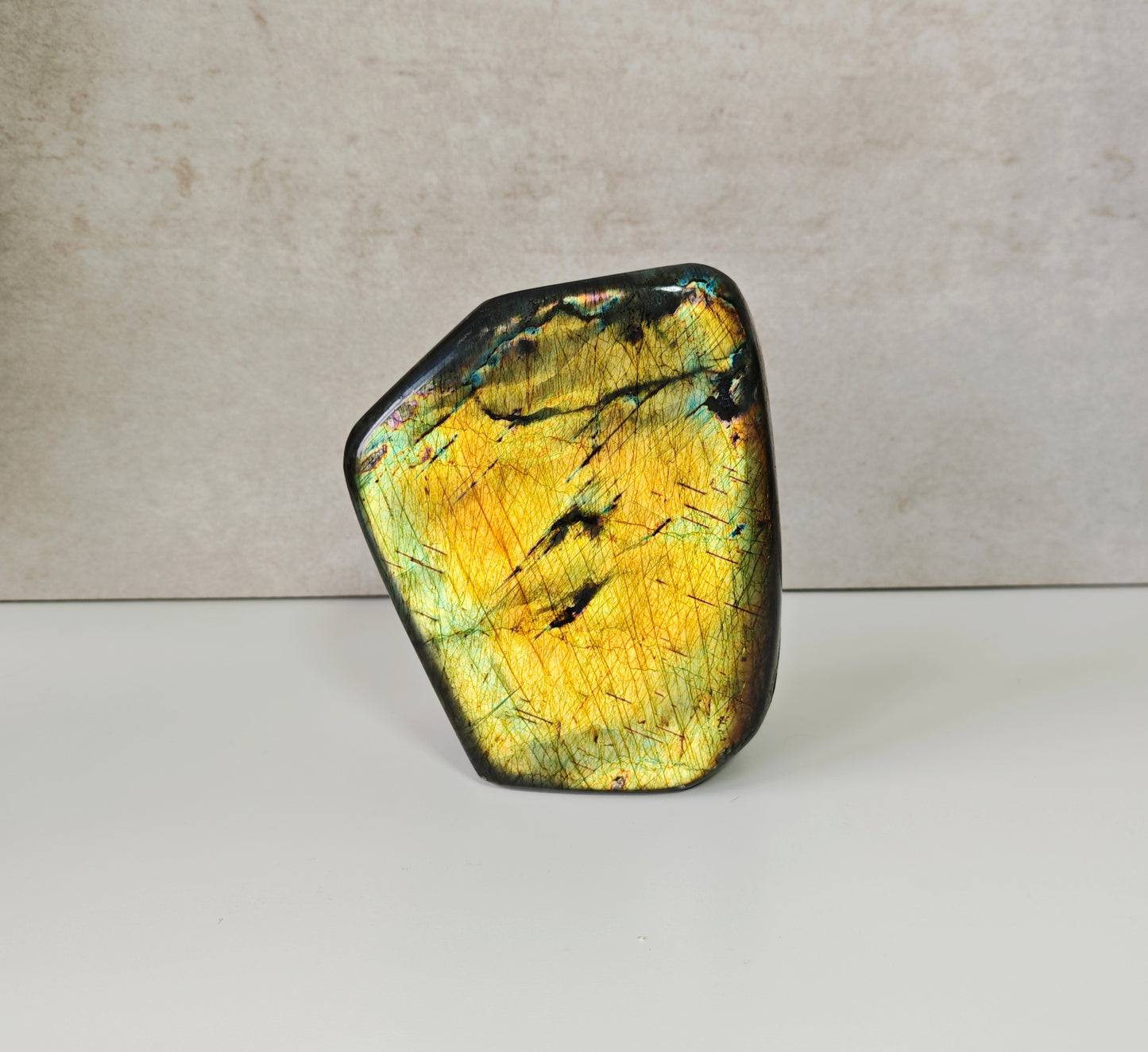 Regenbogen Labradorit Freiform A