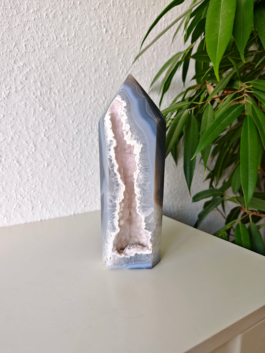 Achat Turm mit soft rosa Druse A