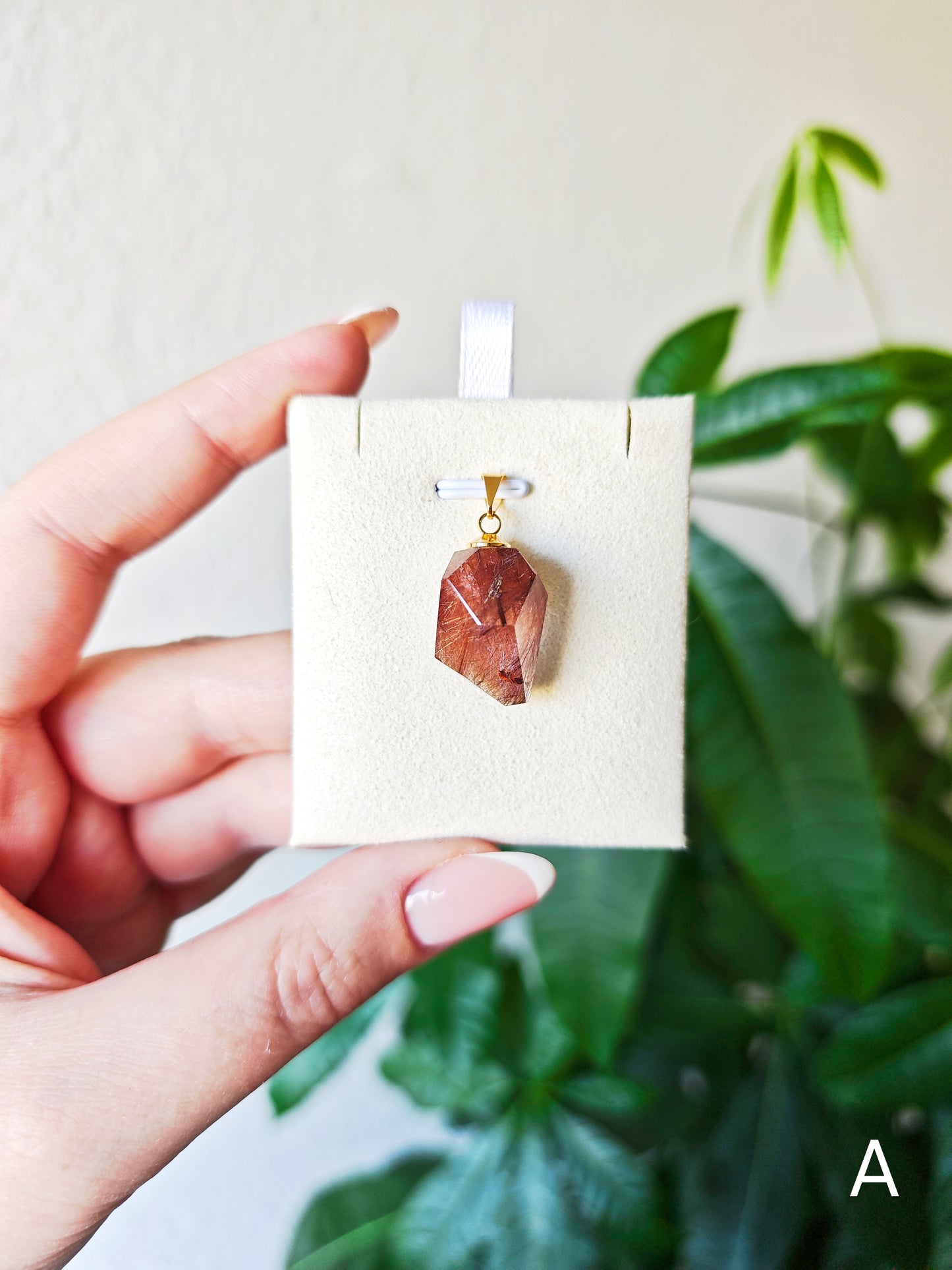 Roter Rutilquarz Freiform Anhänger