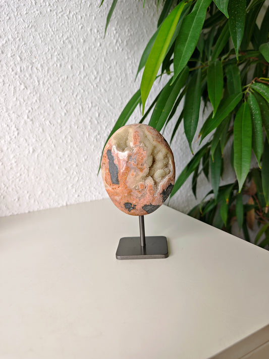 Grüner Amethyst mit Pyrit 81