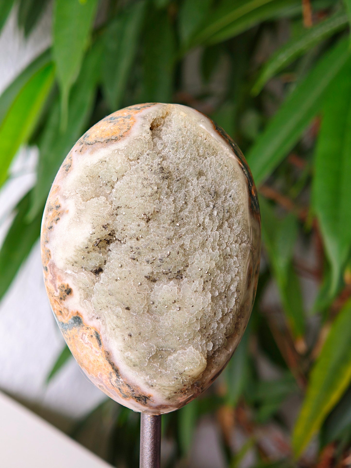 Grüner Amethyst mit Pyrit 69