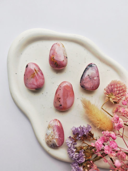 Peruvian Pink Opal Trommelsteinanhänger