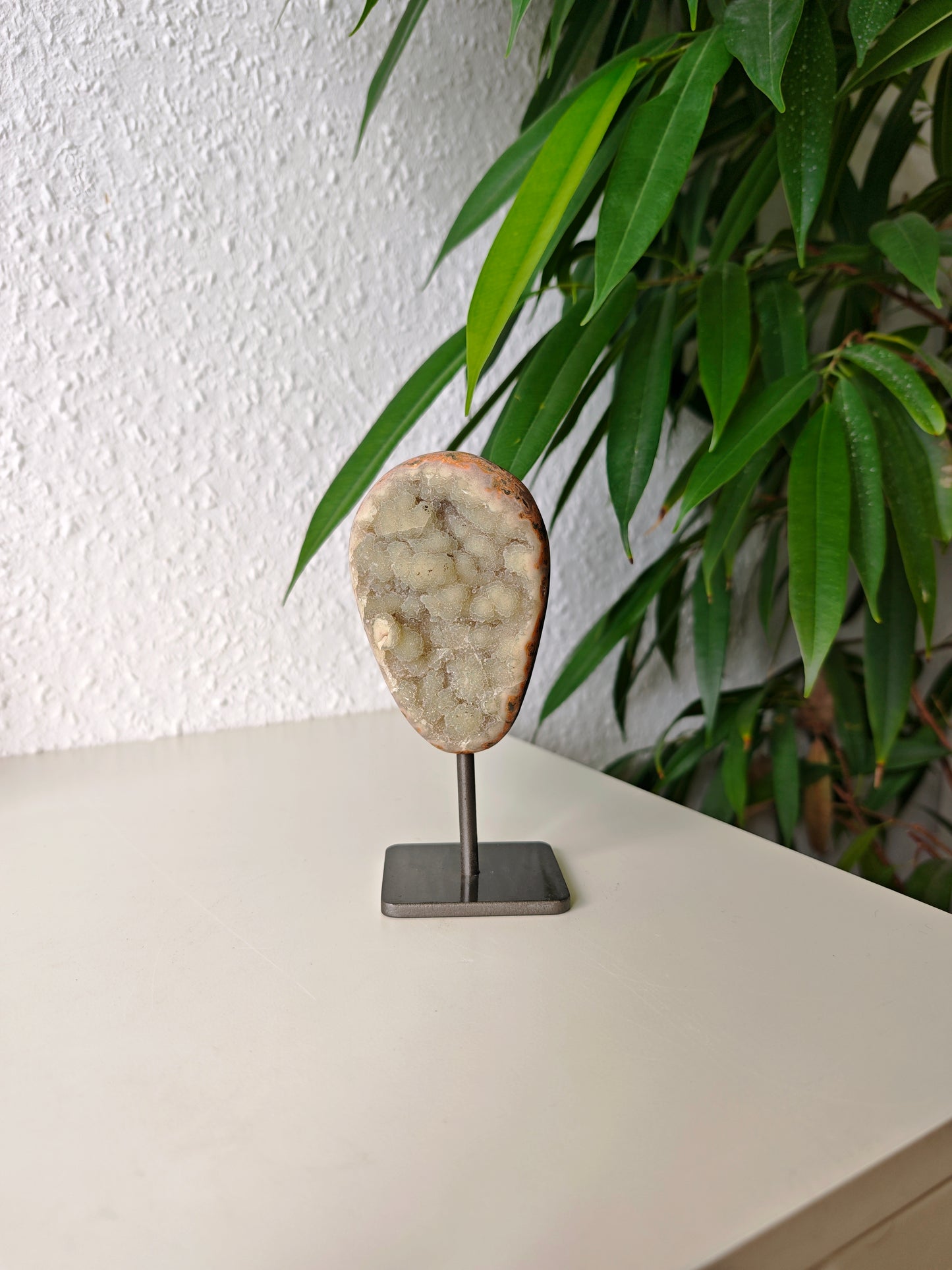 Grüner Amethyst mit Pyrit 63